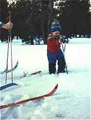 Kevin First Skis. Tahoe Winter 1986 (3KB/32KB)