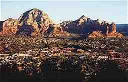 Sedona Early a.m. view from Sky Ranch Lodge (3KB/36KB)